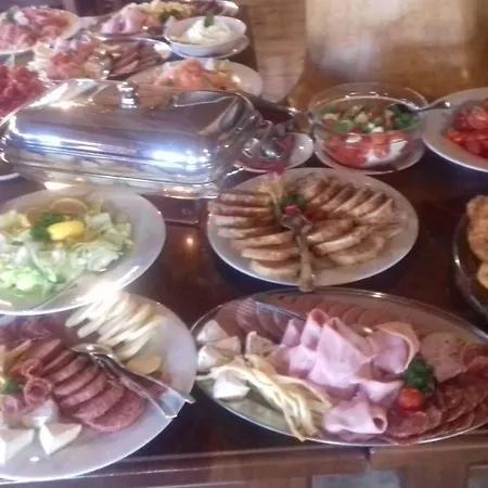 Koliba Valaska Hotell *